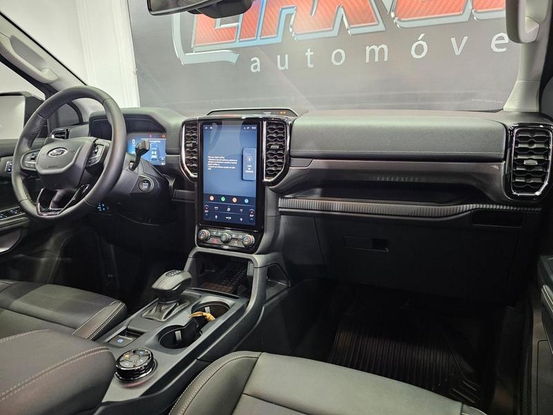 Ford Ranger LIMITED 3.0 V6 4X4 CD TB DIE. AUT. 2024 — foto 11