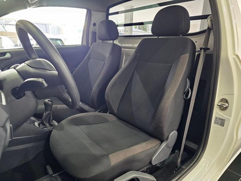 Volkswagen Saveiro ROBUST 1.6 TOTAL FLEX 16V 2024 — foto 15