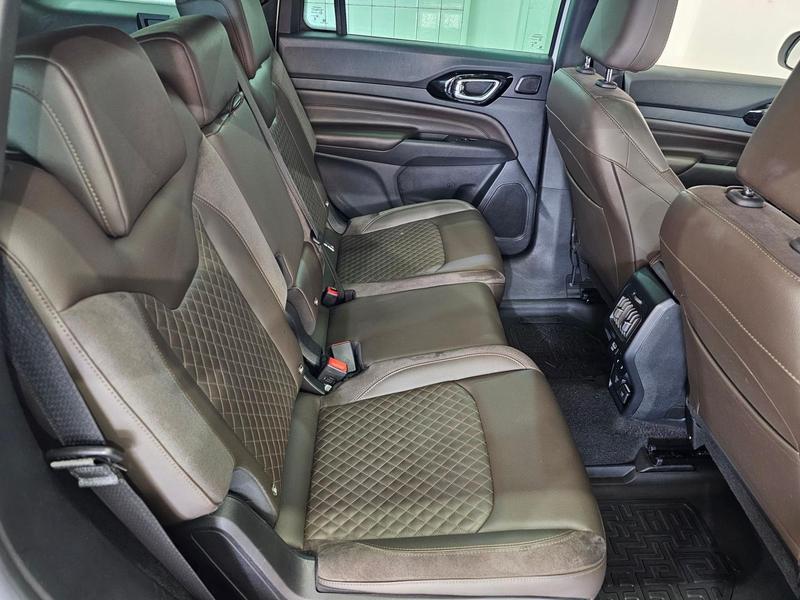Jeep Commander OVR TD380 2022 — foto 9