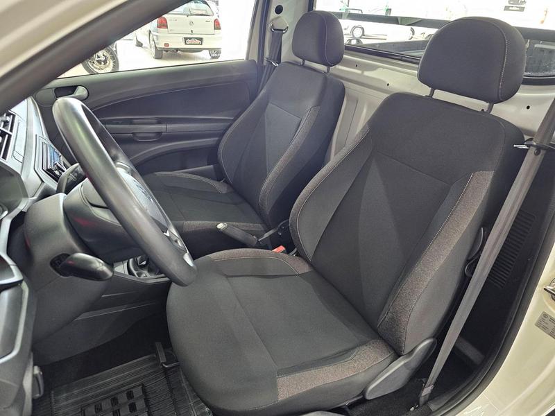Volkswagen Saveiro ROBUST 1.6 TOTAL FLEX 16V 2025 — foto 9