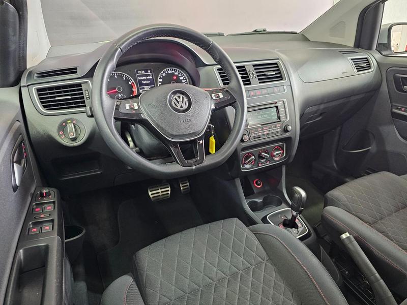 Volkswagen Crossfox I-MOTION 1.6 MSI 16V TOTAL FLEX AUT. 2015 — foto 10