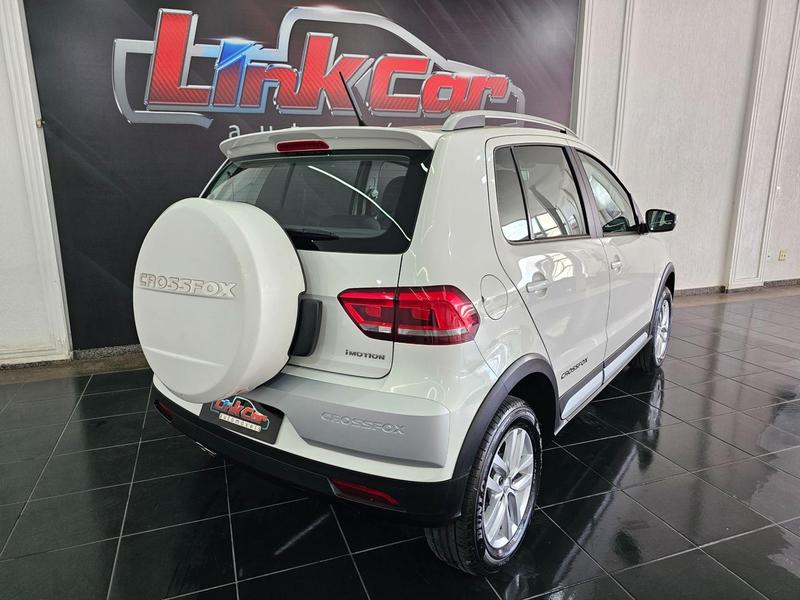 Volkswagen Crossfox I-MOTION 1.6 MSI 16V TOTAL FLEX AUT. 2015 — foto 19