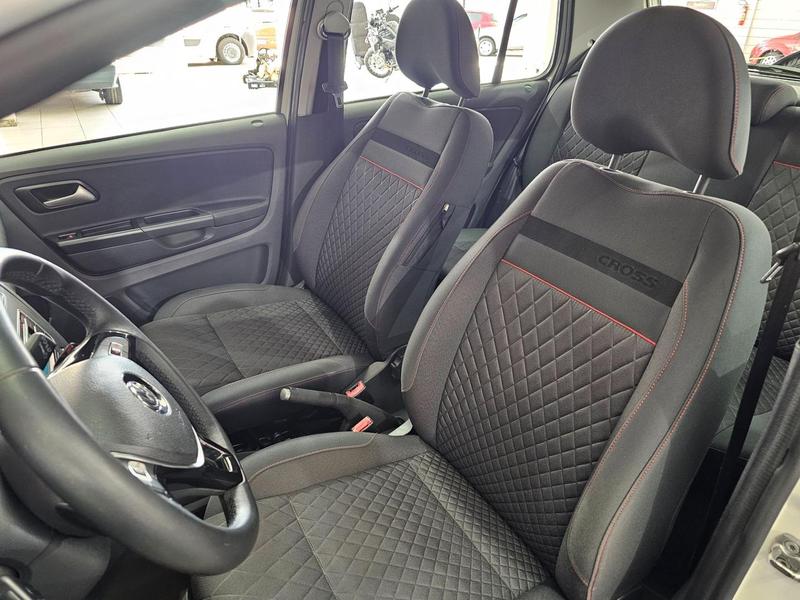 Volkswagen Crossfox I-MOTION 1.6 MSI 16V TOTAL FLEX AUT. 2015 — foto 17