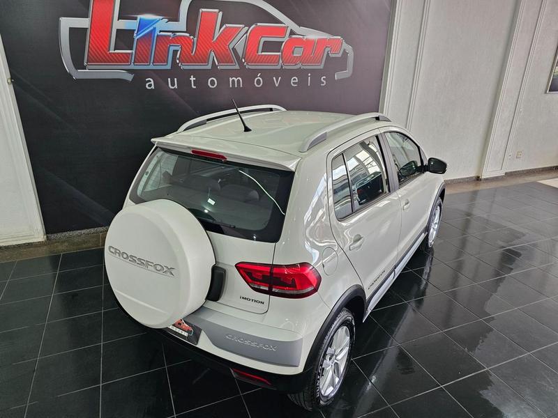 Volkswagen Crossfox I-MOTION 1.6 MSI 16V TOTAL FLEX AUT. 2015 — foto 25
