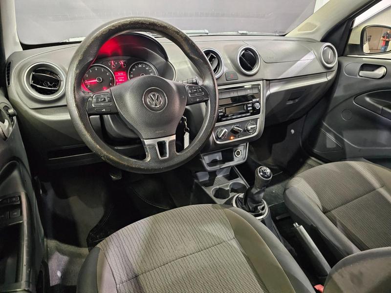 Volkswagen Voyage 1.6L MB5 2014 — foto 10