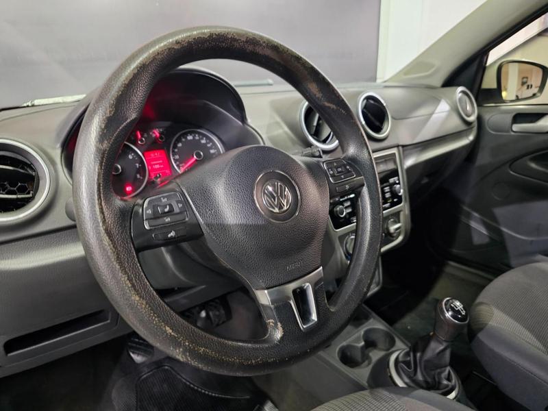 Volkswagen Voyage 1.6L MB5 2014 — foto 16